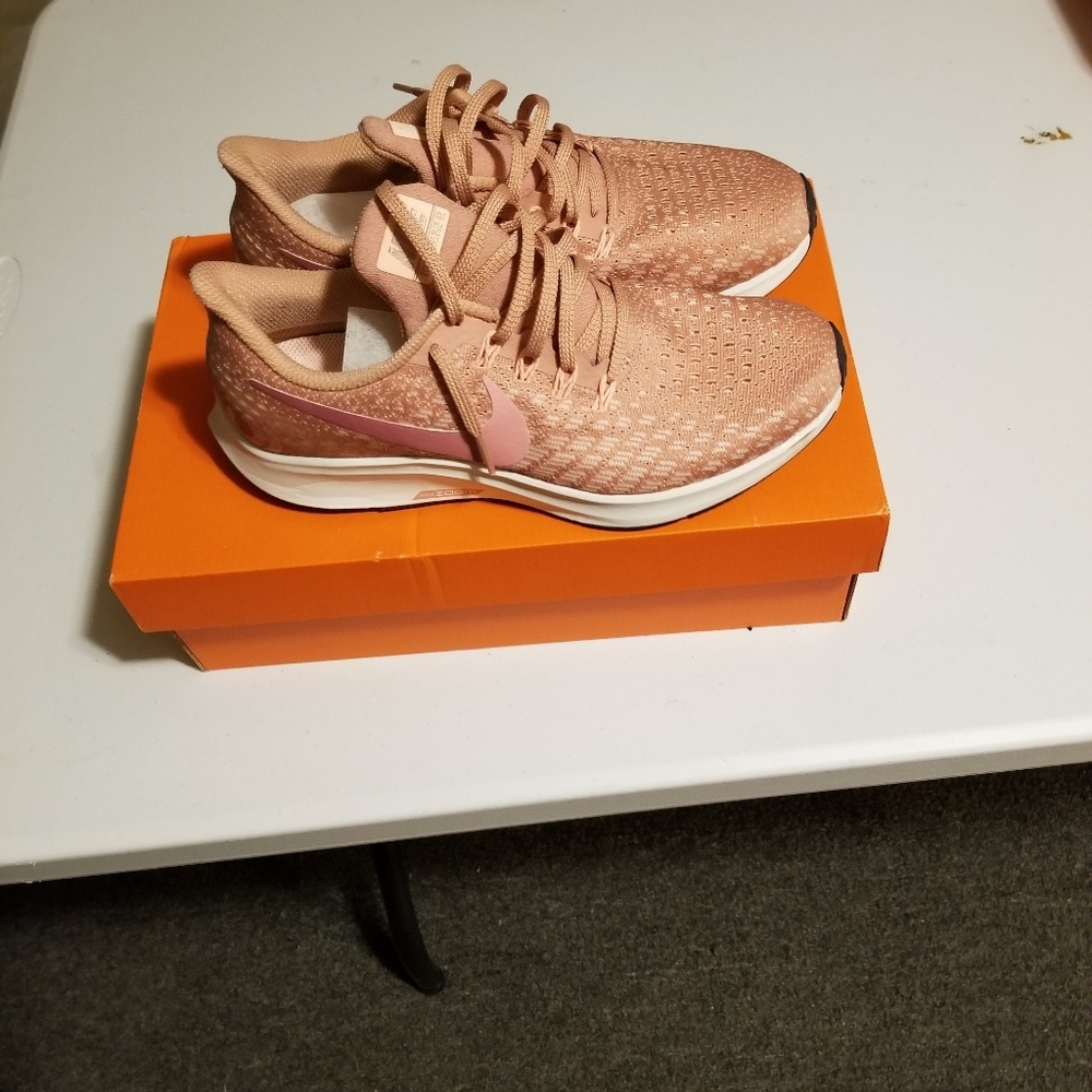 Women Nike sneakers